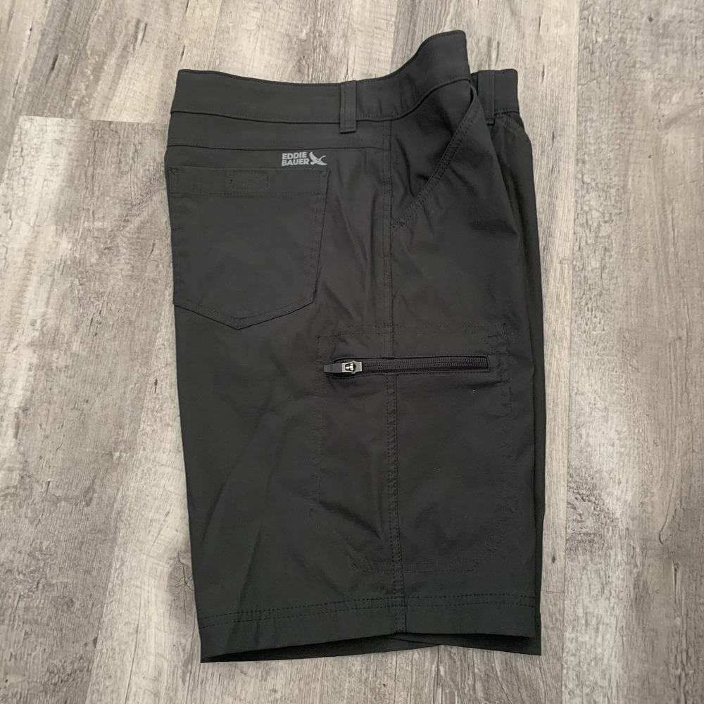EDDIE BAUER Shorts Mens 30 Rainier Tech Short Gray Zip Pocket Flat Front Hybrid